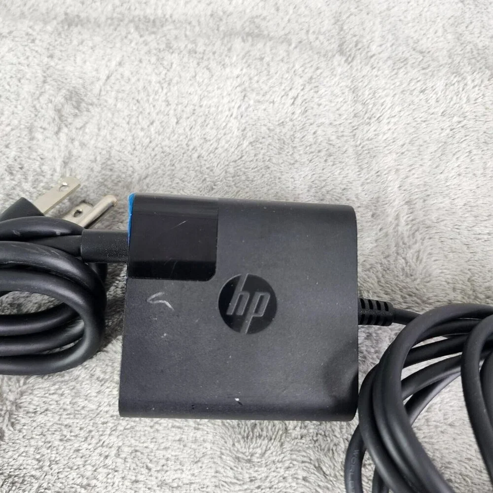 Genuine HP 45W AC Power Charger TPN-LA 04 853490-001 19.5V 2.31A